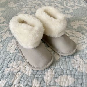 Janie and Jack faux fur boots infant 4